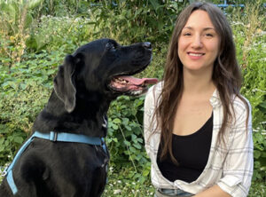 Hundetrainerin Lara mit Doggenmischling Ares
